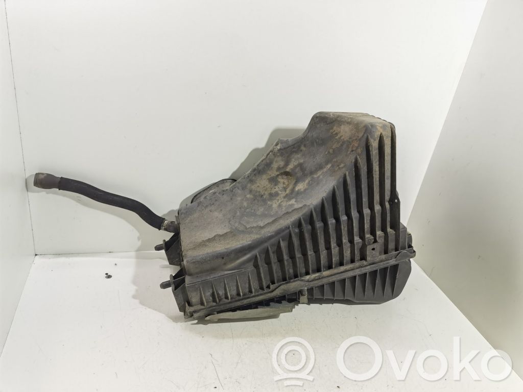 Obudowa filtra powietrza   7L8128601J,7L8128607C,7L0129620
