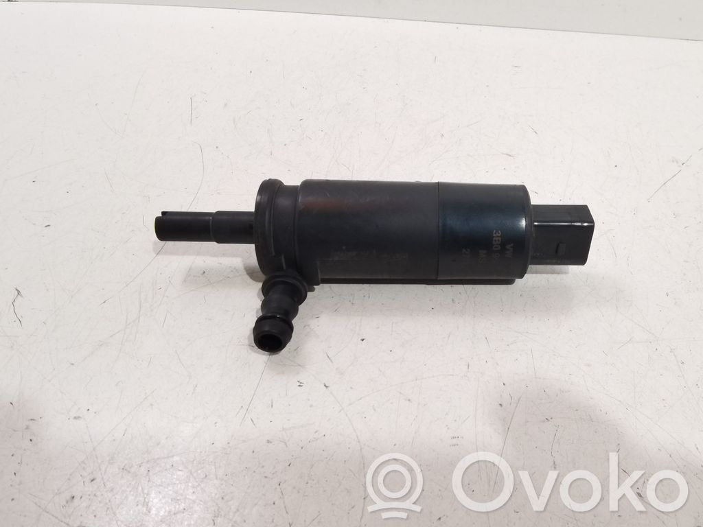 Audi Q7 4L Headlight washer pump 