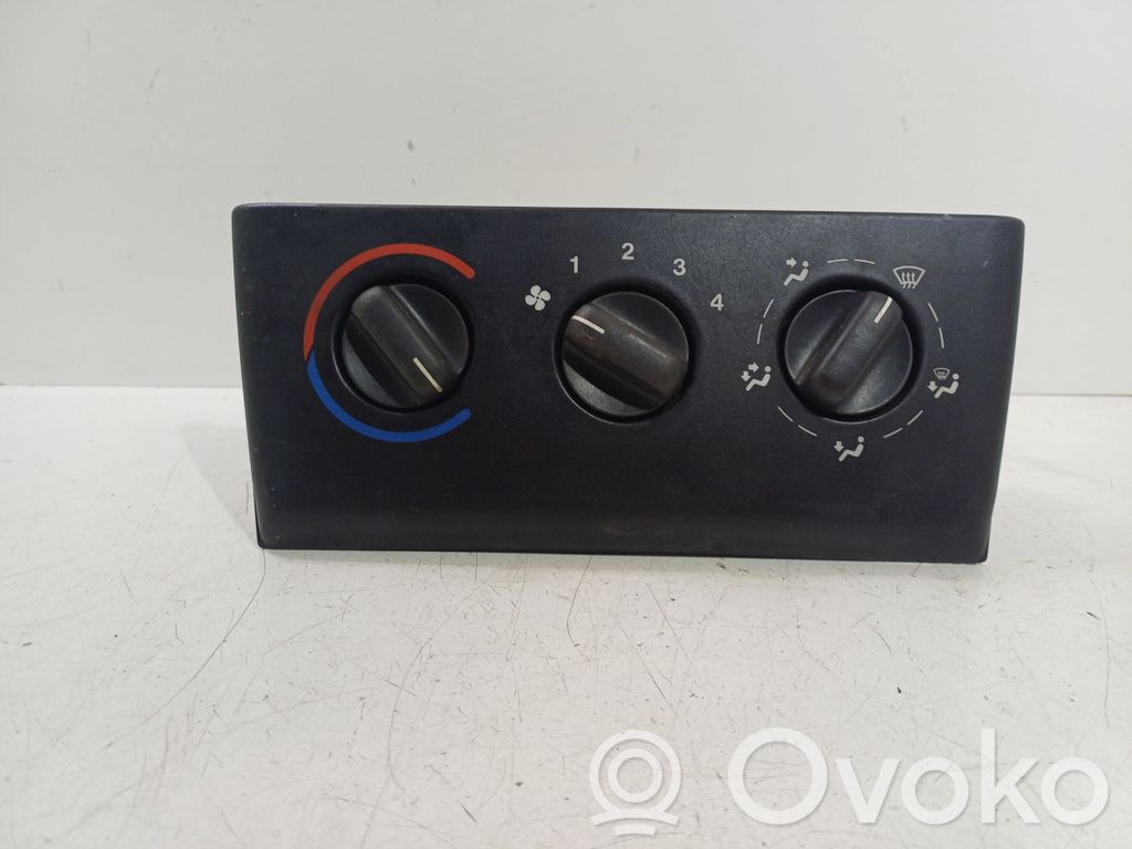 Opel Vectra B Climate control unit 
