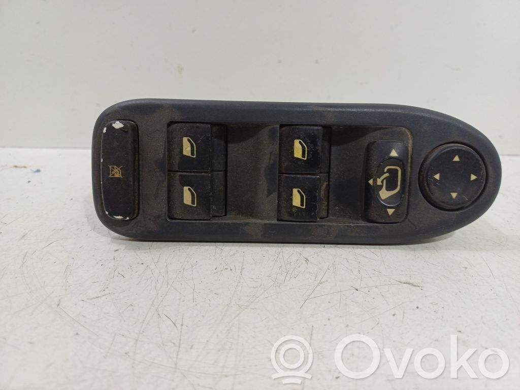 Citroen C5 Electric window control switch 
