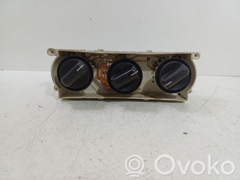 Opel Vectra B Climate control unit 