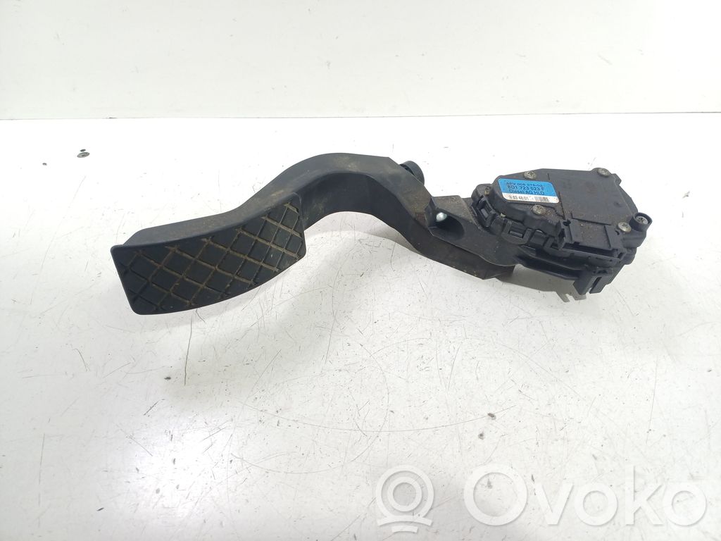 Volkswagen PASSAT B5 Accelerator throttle pedal 