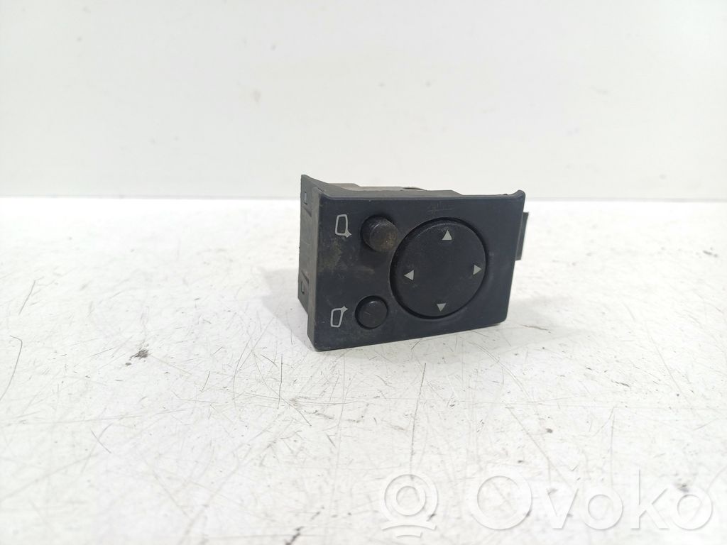 Audi A6 S6 C4 4A Wing mirror switch 