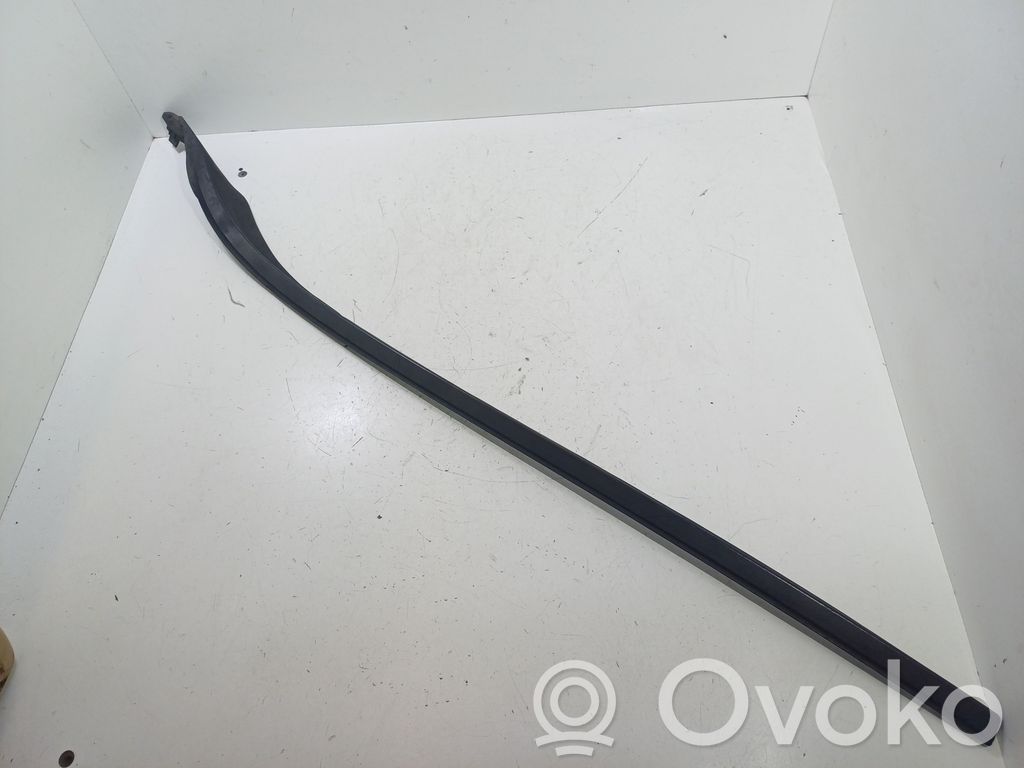 Volvo S60 Windshield trim 