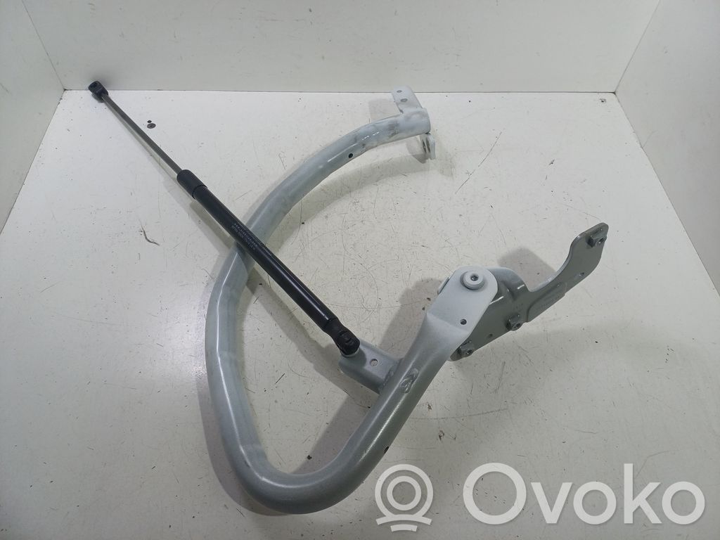 Volvo S60 Tailgate/trunk/boot hinge 