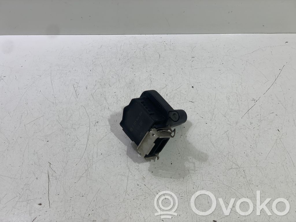BMW 3 E36 High voltage ignition coil 