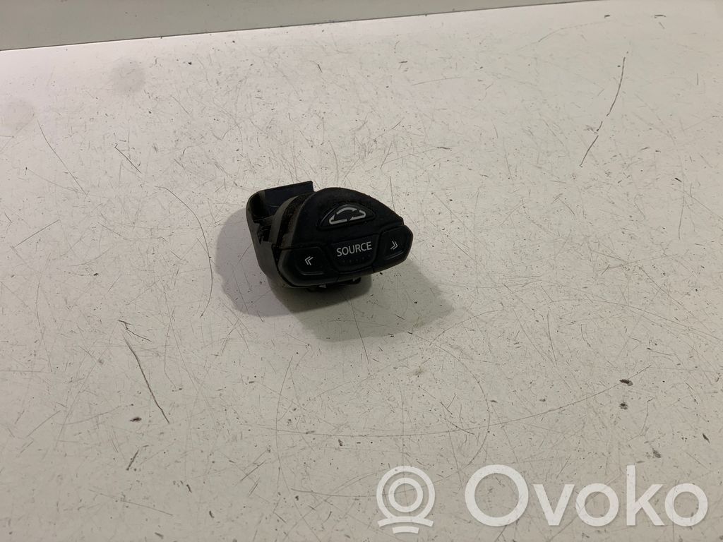 Nissan X-Trail T30 Steering wheel buttons/switches 