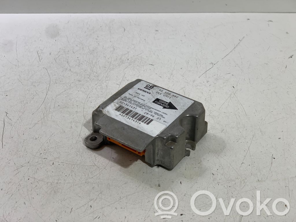 Opel Vectra B Airbag control unit/module 