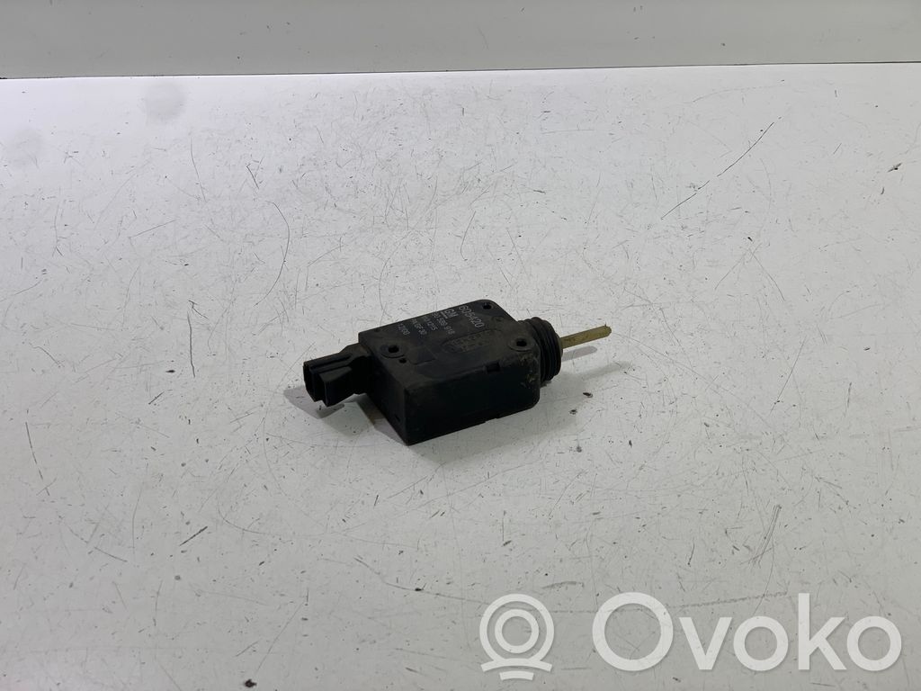 Opel Zafira A Fuel tank cap lock 