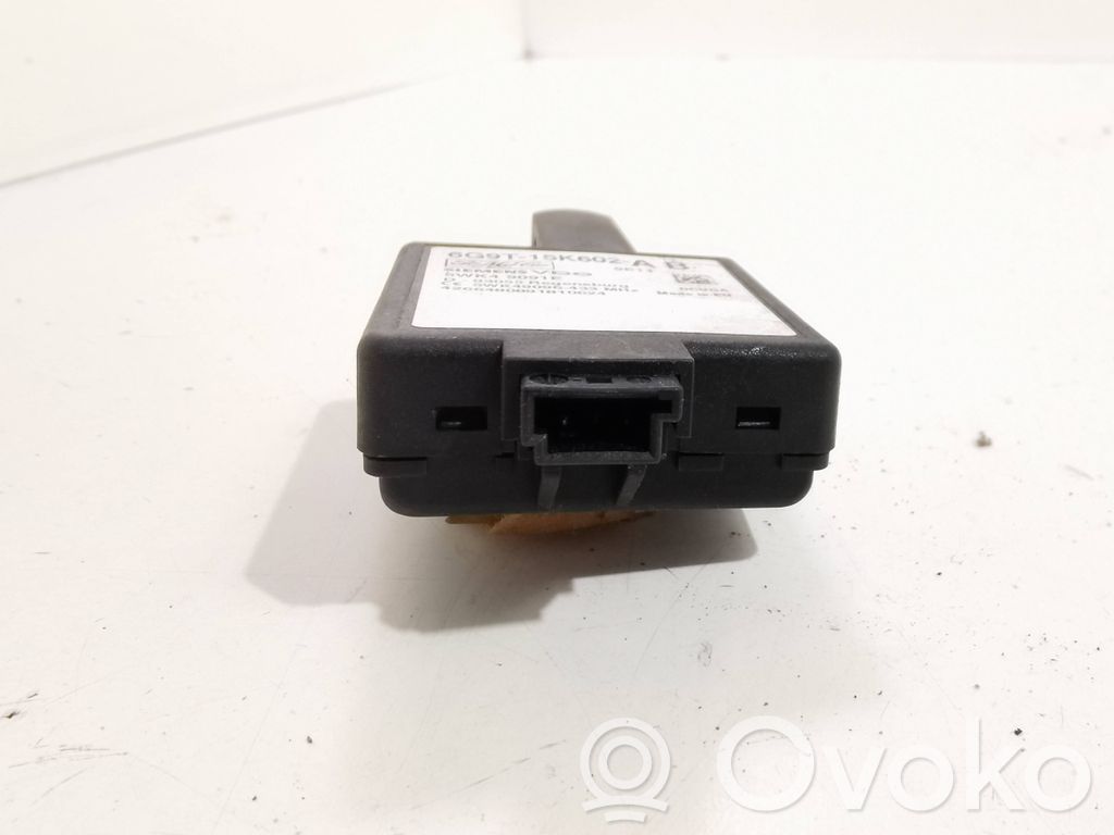 Jaguar XF X250 Antenos stiprintuvas 