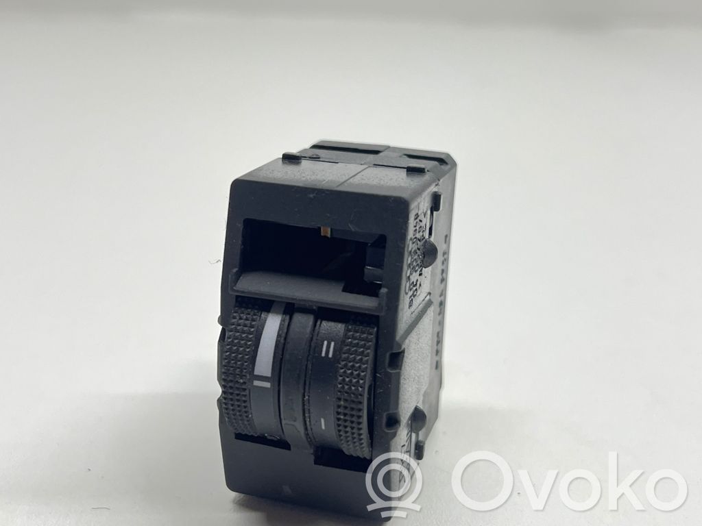 Audi A3 S3 8L Headlight level height control switch 