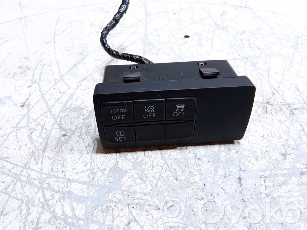 Mazda 2 A set of switches 