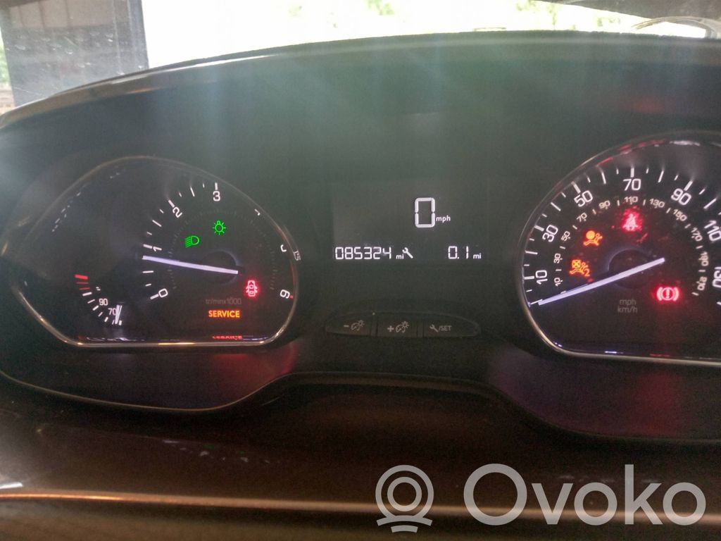 Peugeot 2008 I Engine swap 
