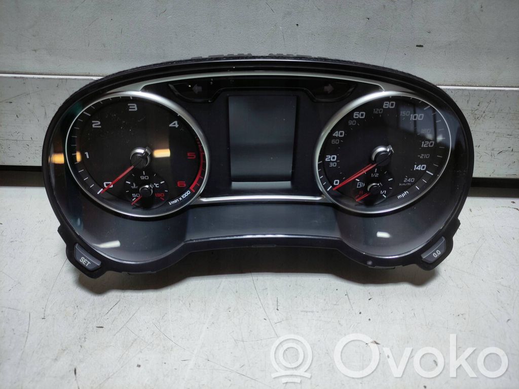 Audi A1 Speedometer (instrument cluster) 