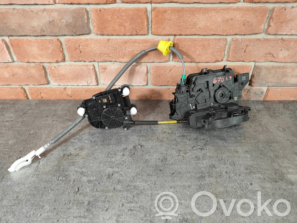 BMW 7 G70 Rear door lock 