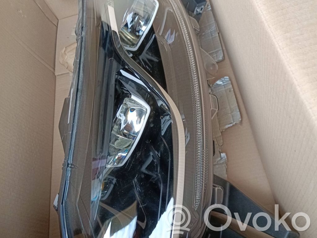 Renault Espace V (RFC) Far 
