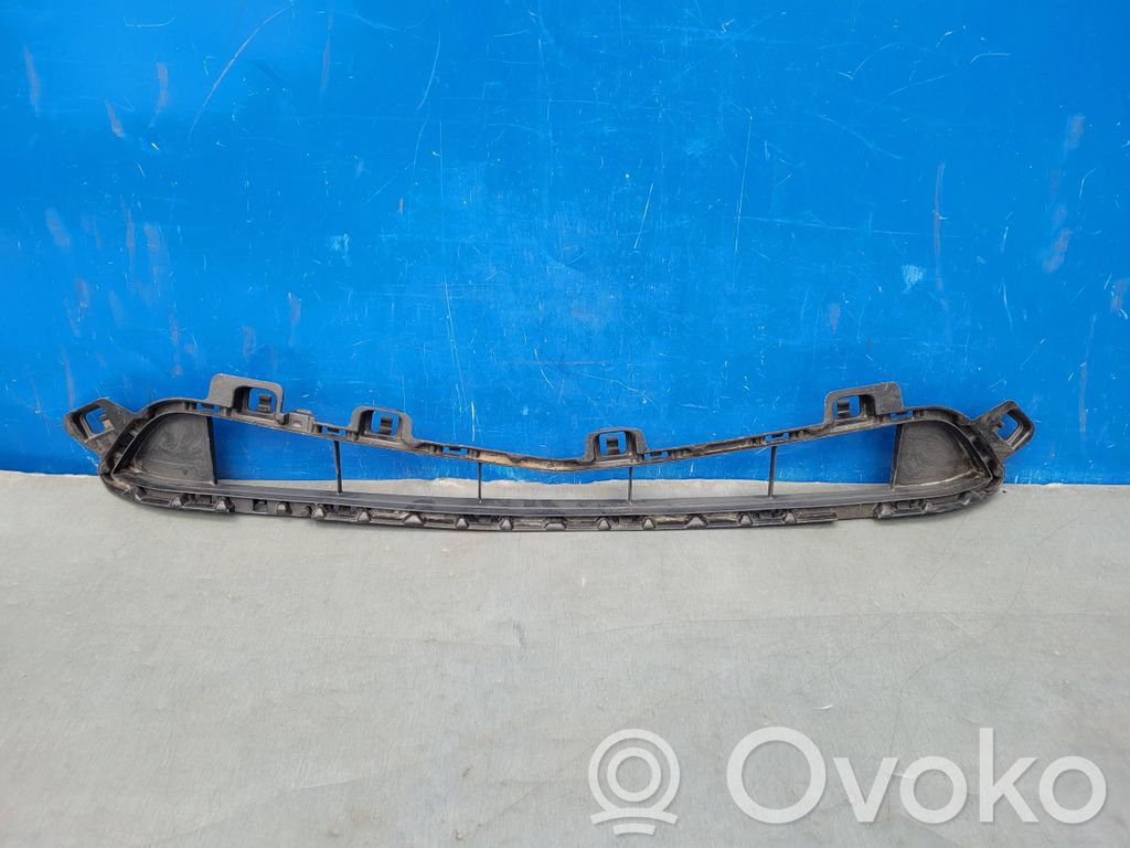 Front bumper lower grill   DB5J501T1