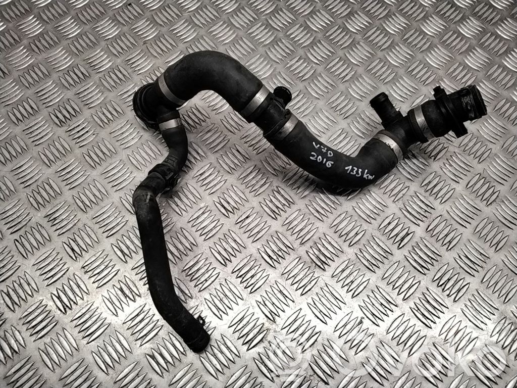 Volvo V70 Engine coolant pipe/hose 