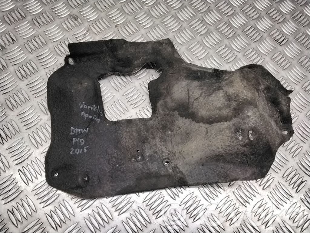 BMW 5 F10 F11 Variklio termo izoliacija (apsauga nuo karščio) 