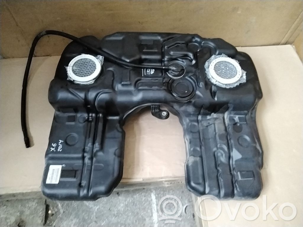 BMW X6 E71 Polttoainesäiliö 