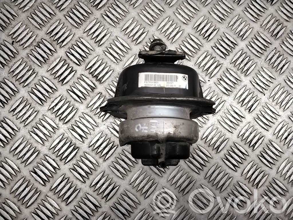 BMW X5 E70 Engine mount bracket 