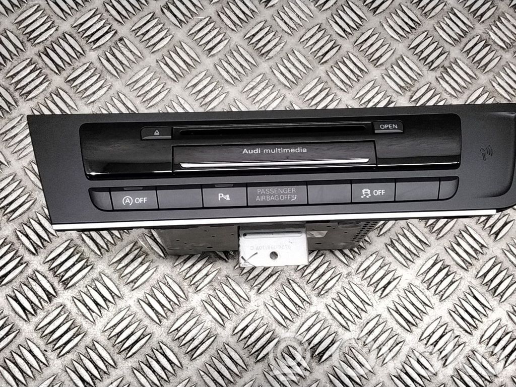 Audi A6 C7 Panel / Radioodtwarzacz CD/DVD/GPS 