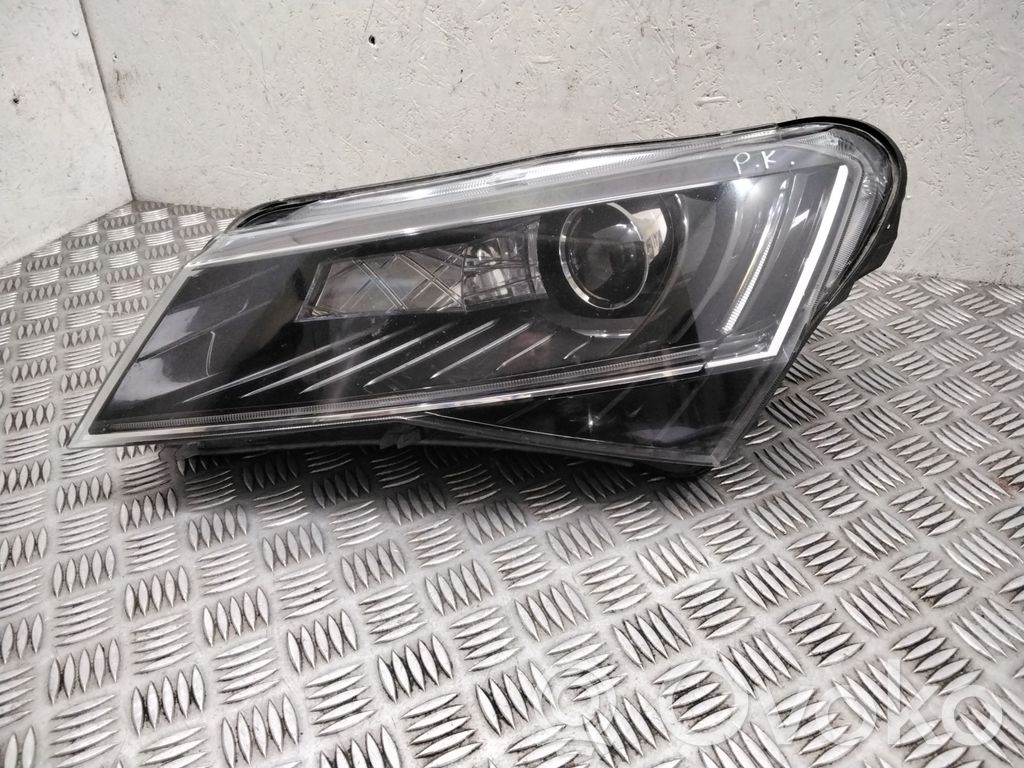 Skoda Superb B8 (3V) Scheinwerfer 