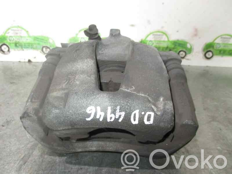 Opel Corsa D Передний суппорт 