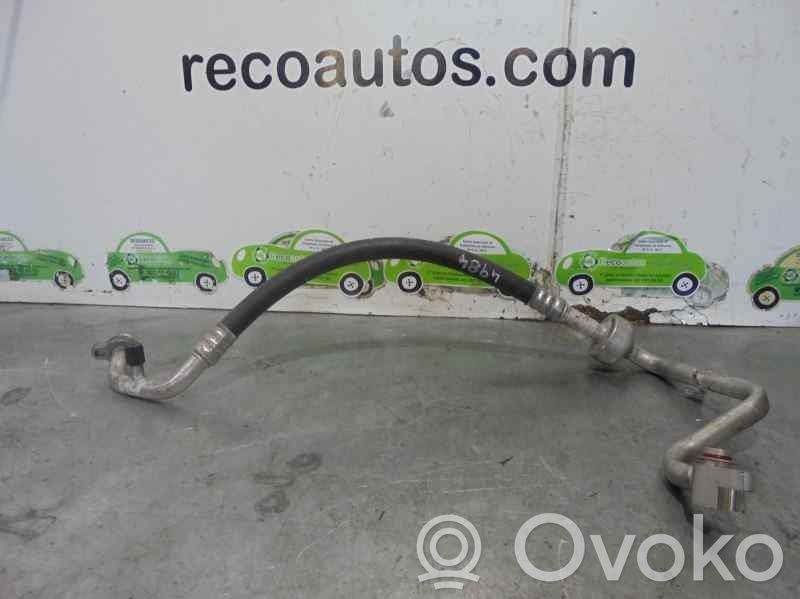 Ford Focus Ilmastointilaitteen putki (A/C) 