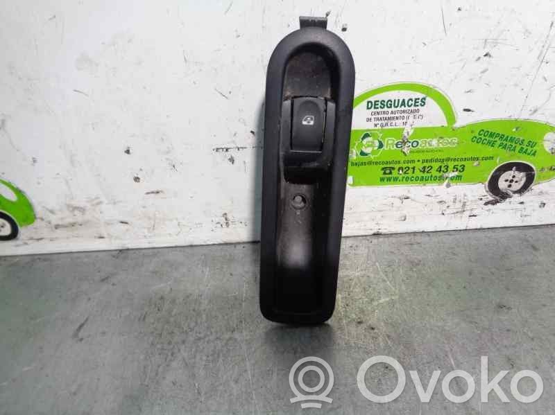 Renault Modus Electric window control switch 