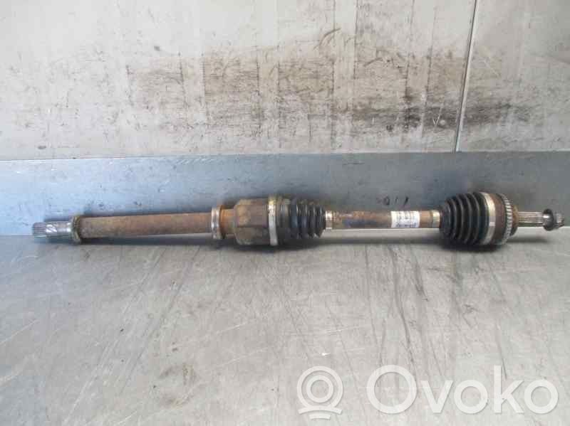 Renault Clio III Front driveshaft 
