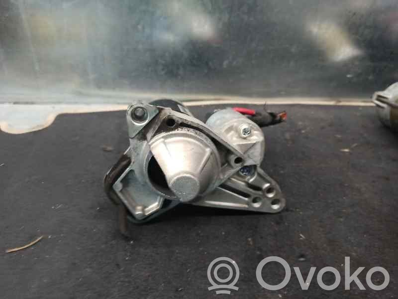 Motor de arranque   233000779R,M000T46572ZT