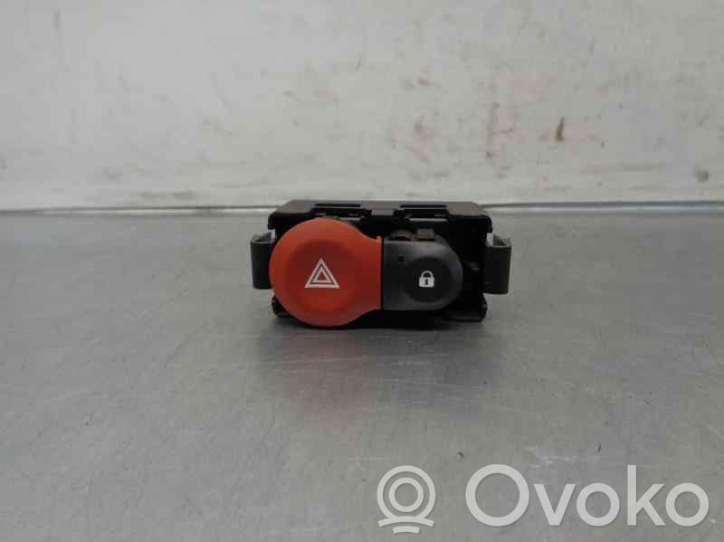 Renault Clio III Hazard light switch 