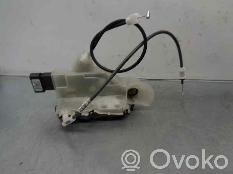 Opel Combo E Rear door lock 