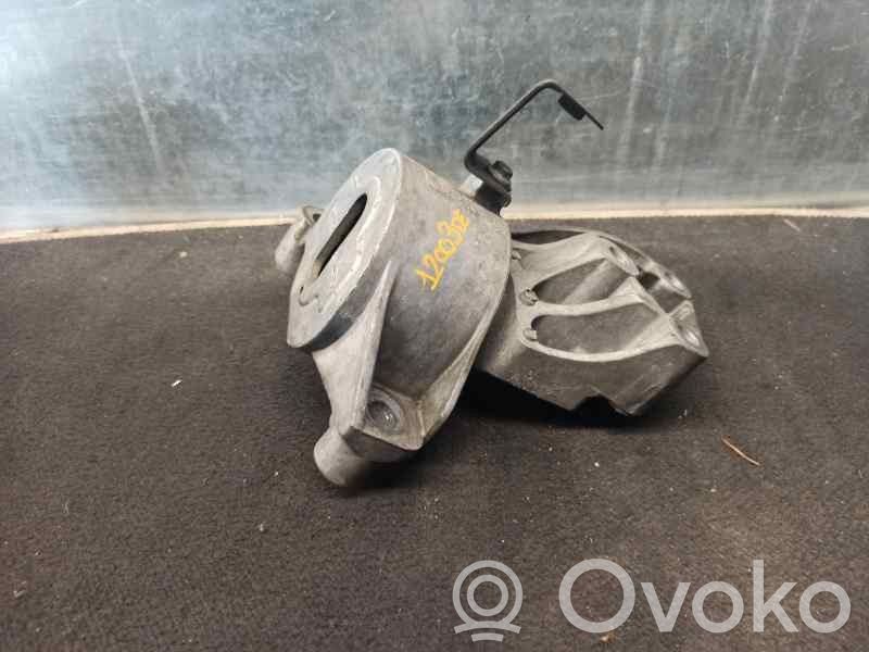 Fiat Doblo Engine mount bracket 