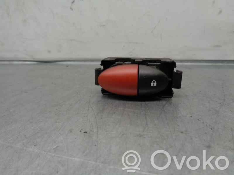 Renault Twingo II Hazard light switch 
