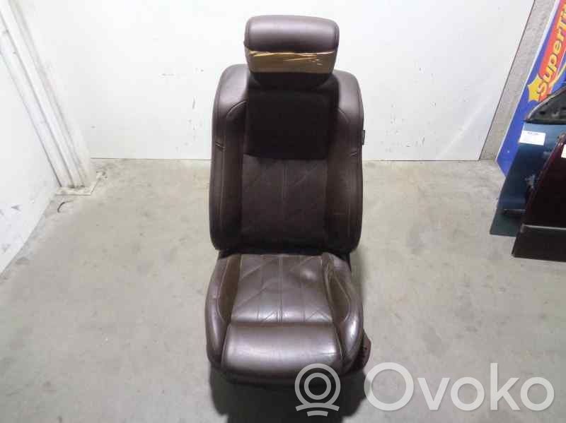 Infiniti FX Kuljettajan istuin 