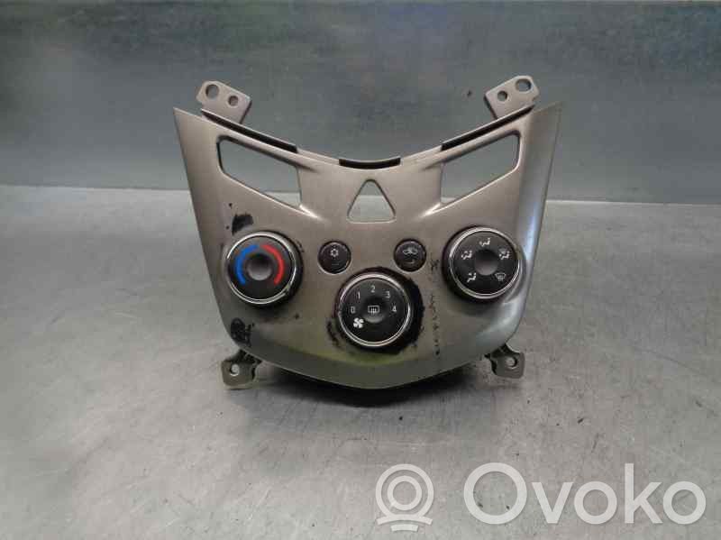 Chevrolet Aveo Air conditioner control unit module 