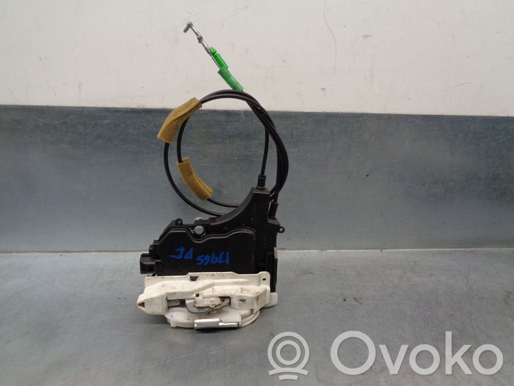 Mitsubishi Lancer X Front door lock 