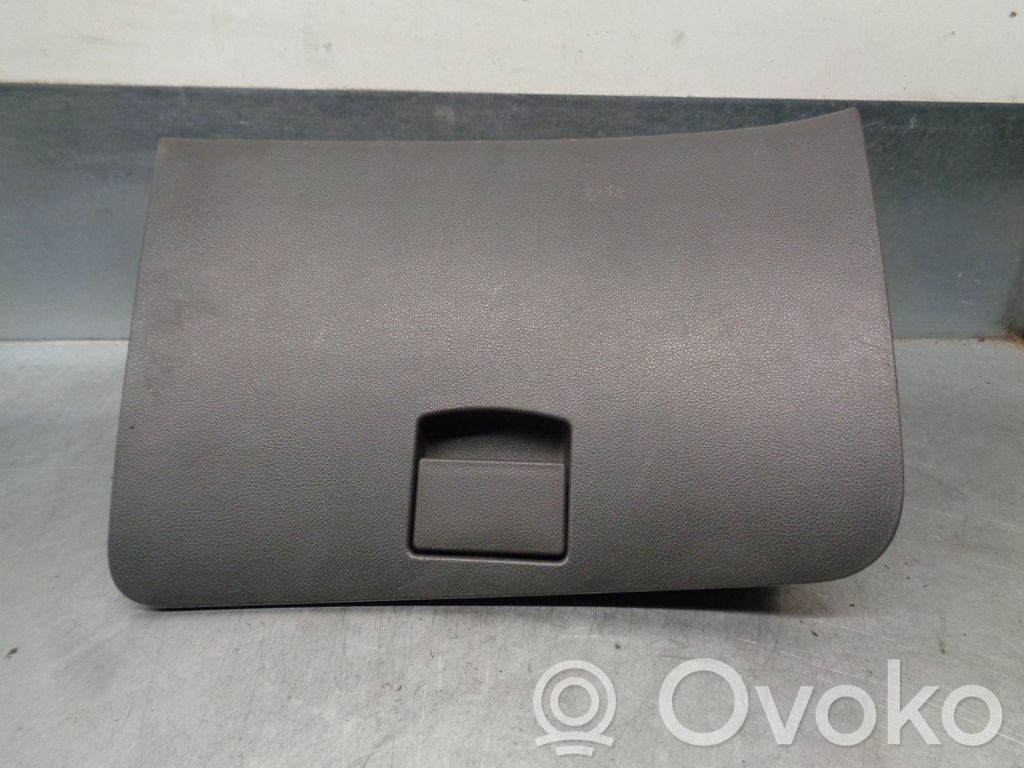 Chevrolet Spark Glove box 