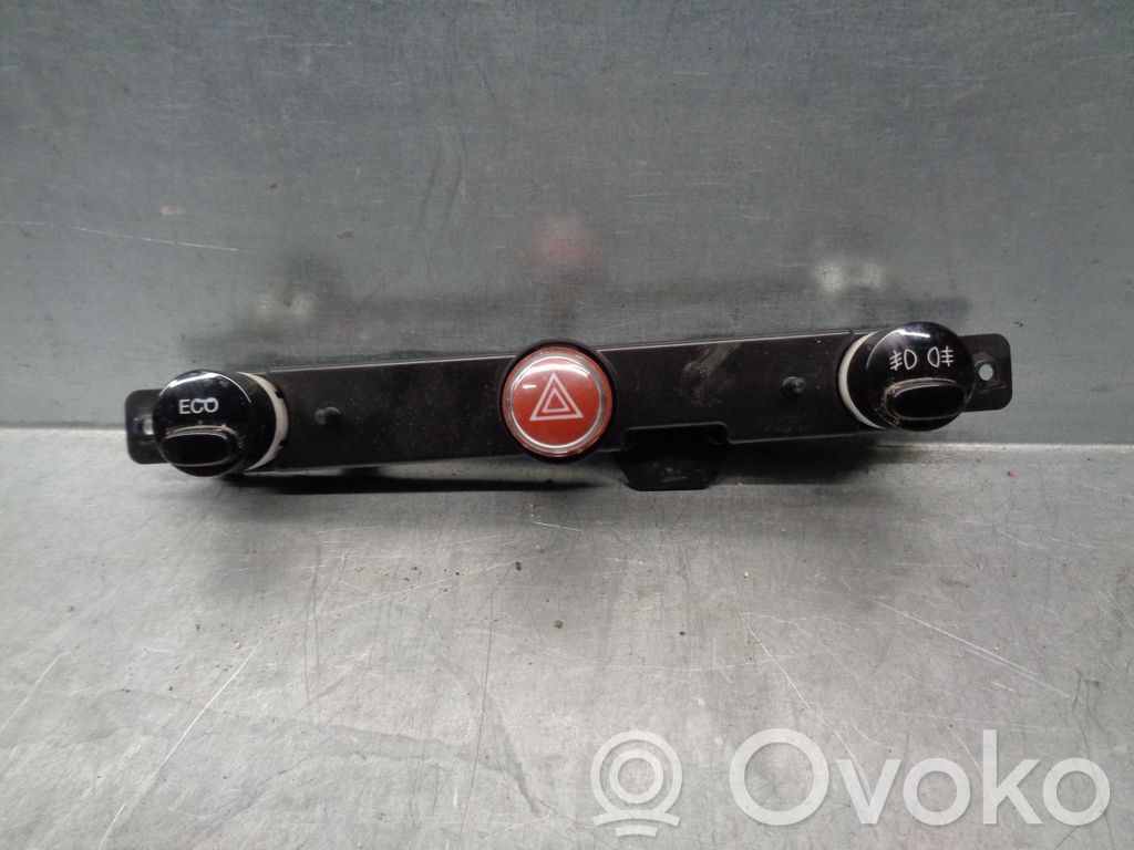 Fiat 500 Abarth Hazard light switch 