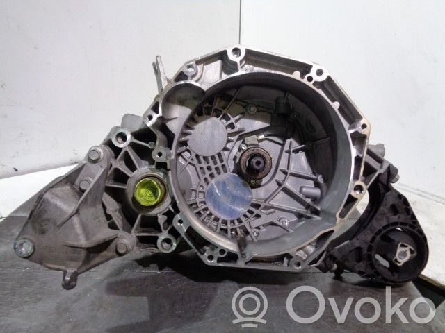 Chevrolet Cruze Manual 5 speed gearbox 