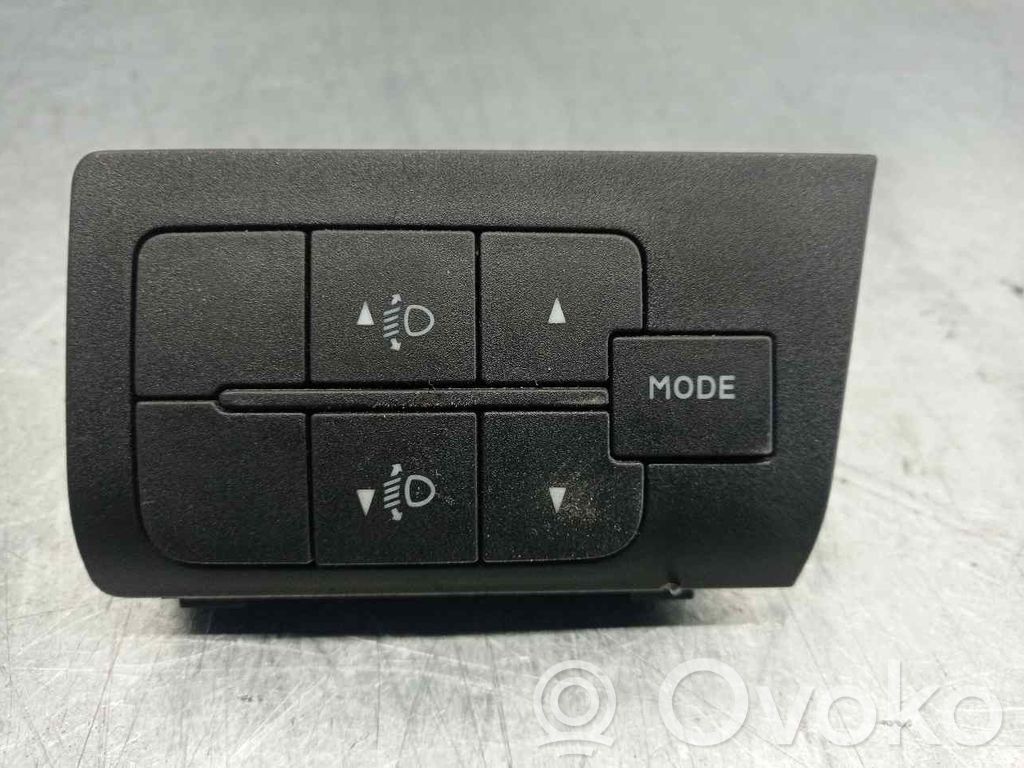 Panel lighting control switch   735533111