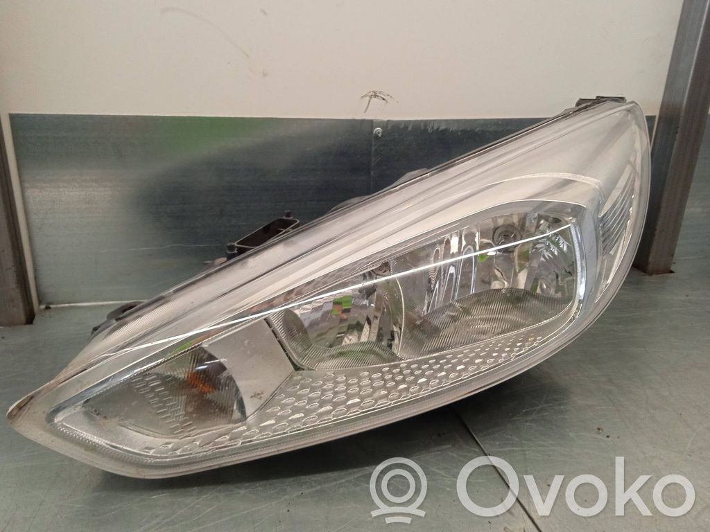 Ford Focus Headlight/headlamp 