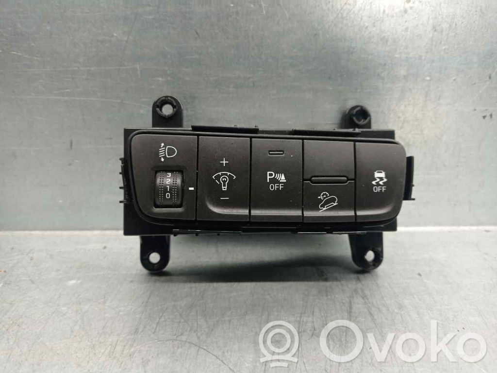 Hyundai Kona I Interruptor de control del panel de luces 