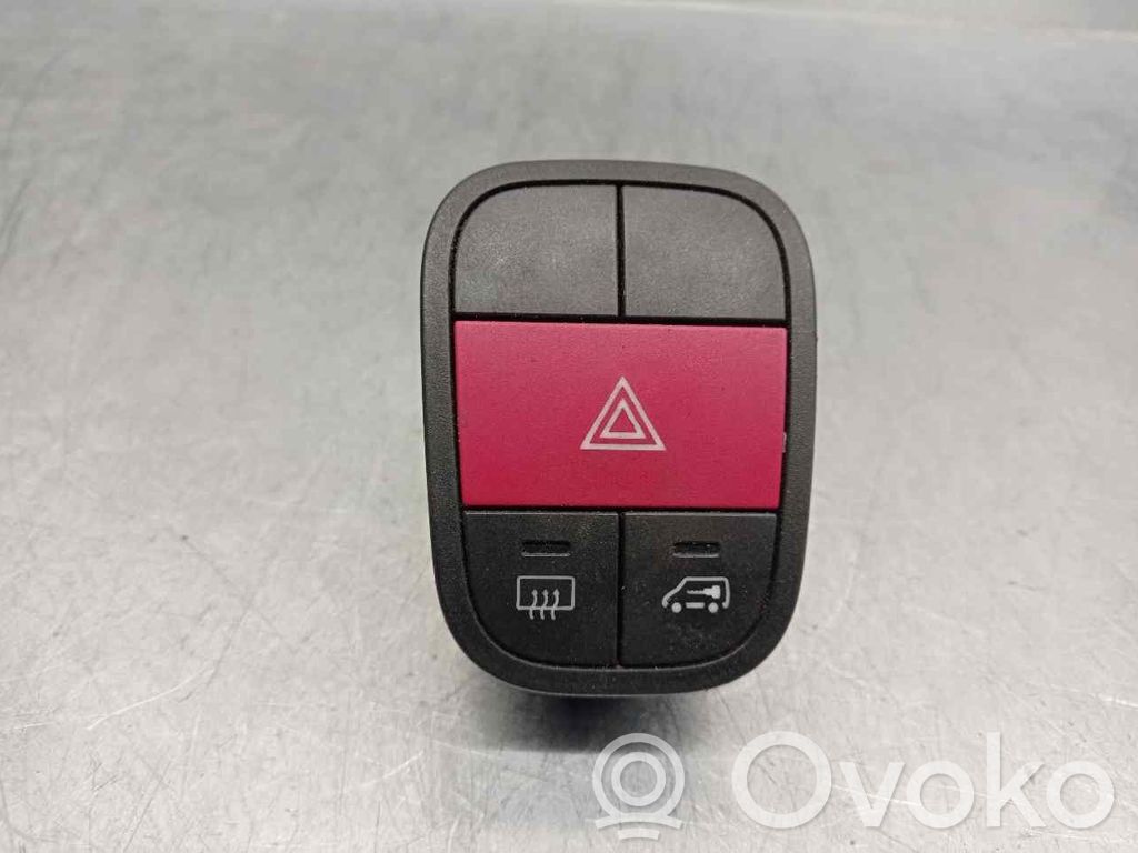 Peugeot Bipper Hazard light switch 