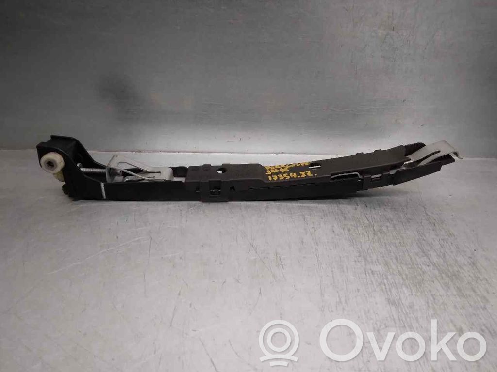Front bumper mounting bracket   4E0809915B