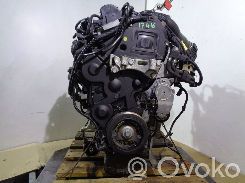Engine   8HR,0048996,10FDBR