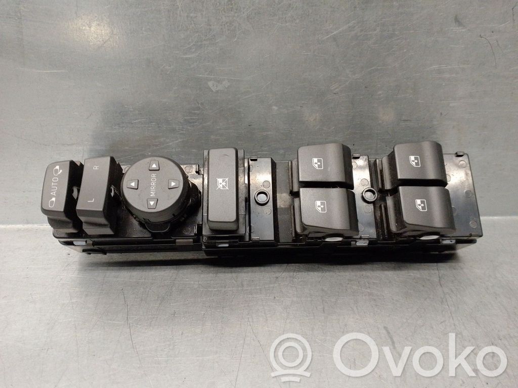 Hyundai i30 Electric window control switch 