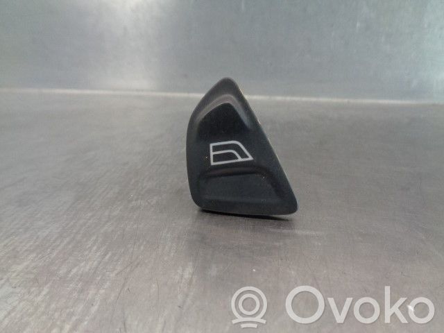 Electric window control switch   E30583,1571470